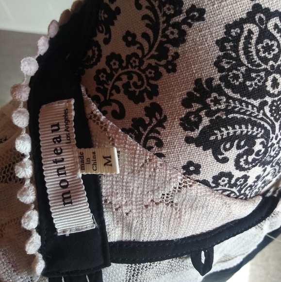 Monteau Medium Black Top - Picture 2 of 7